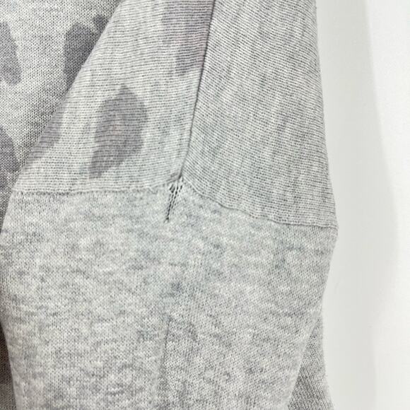 Express Gray Cotton Knit Pullover Animal Print Women's Size Small - Picture 10 of 11
